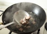 清炖牛肉汤的做法步骤_5