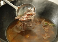 水煮牛肉的做法步骤_9